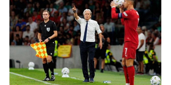 Järkevät portugalilaisfanit tukevat Jorge Jesuksen päätöstä tässä tilanteessa Järkevät portugalilaisfanit tukevat Jorge Jesuksen päätöstä tässä tilanteessa
